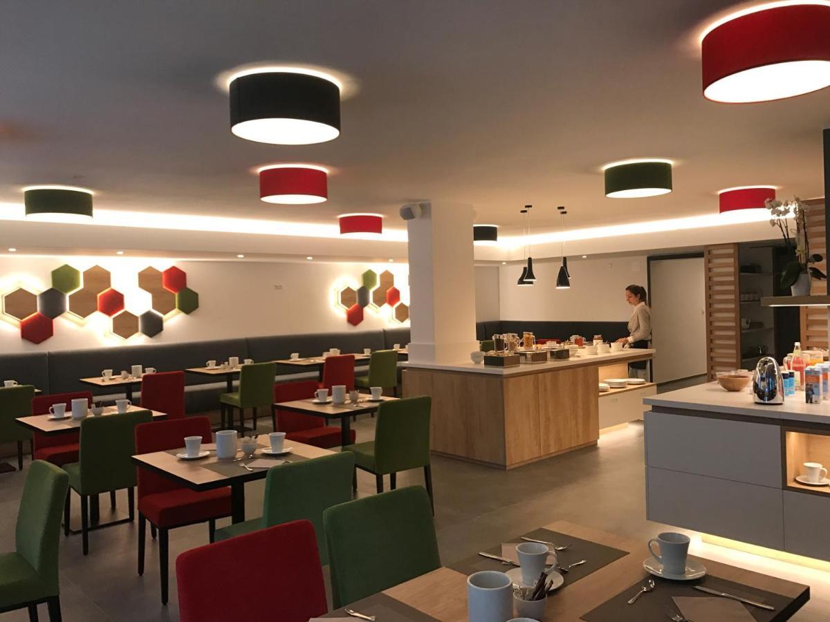 Tourist Hotel Brixen Exteriör bild