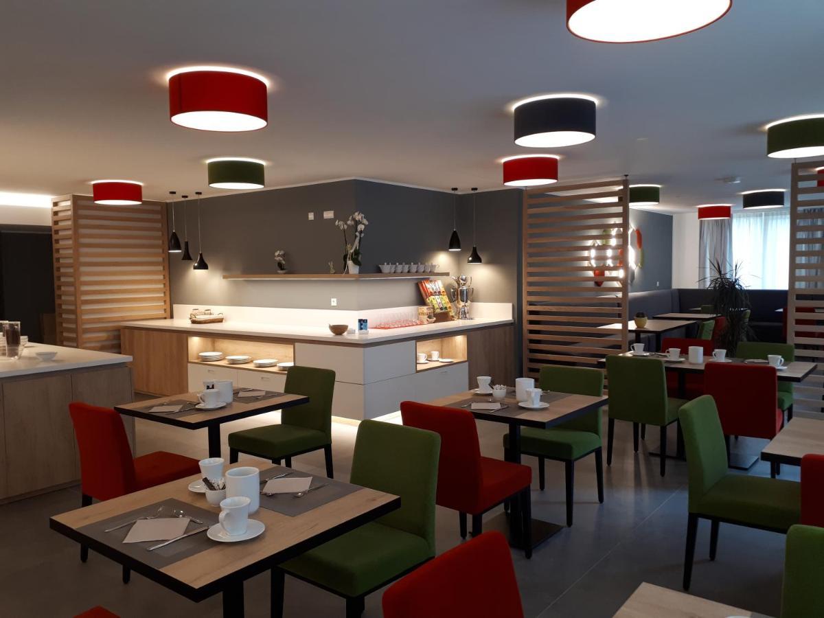 Tourist Hotel Brixen Exteriör bild