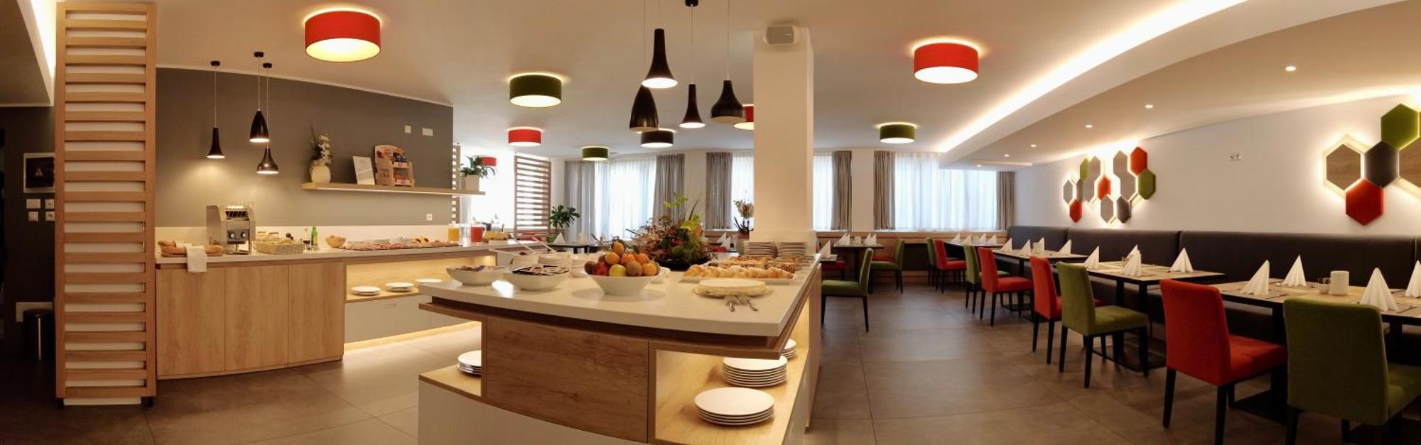 Tourist Hotel Brixen Exteriör bild