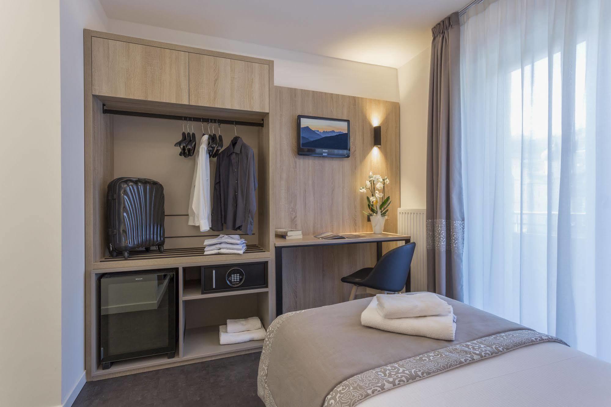Tourist Hotel Brixen Exteriör bild