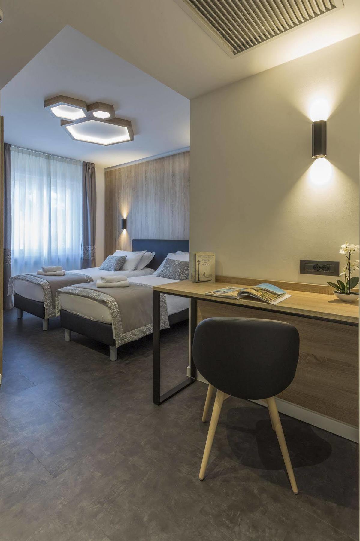 Tourist Hotel Brixen Exteriör bild