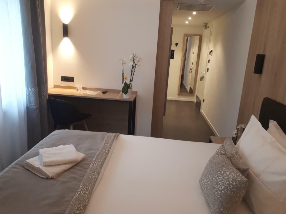 Tourist Hotel Brixen Exteriör bild