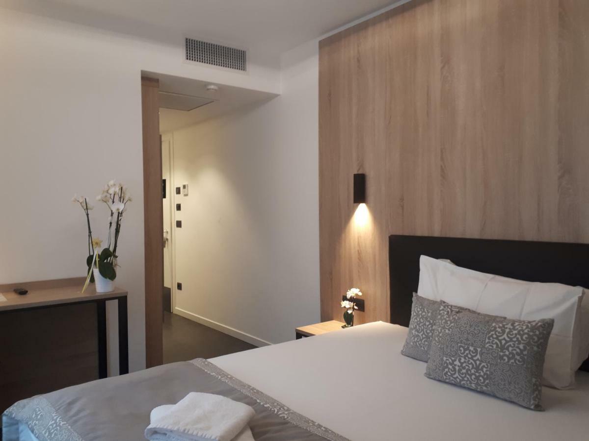 Tourist Hotel Brixen Exteriör bild